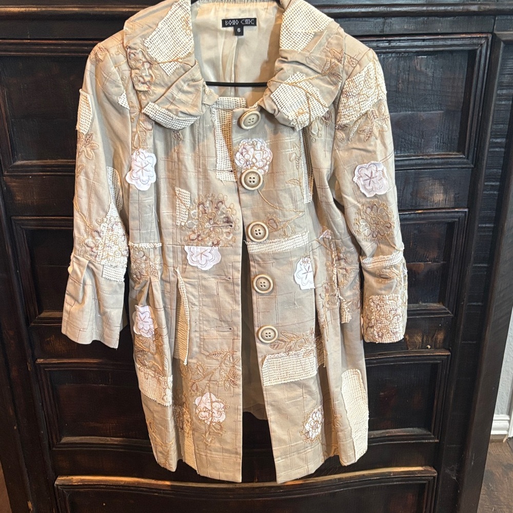 Boho Chic Beige Patchwork Trench Coat size 6